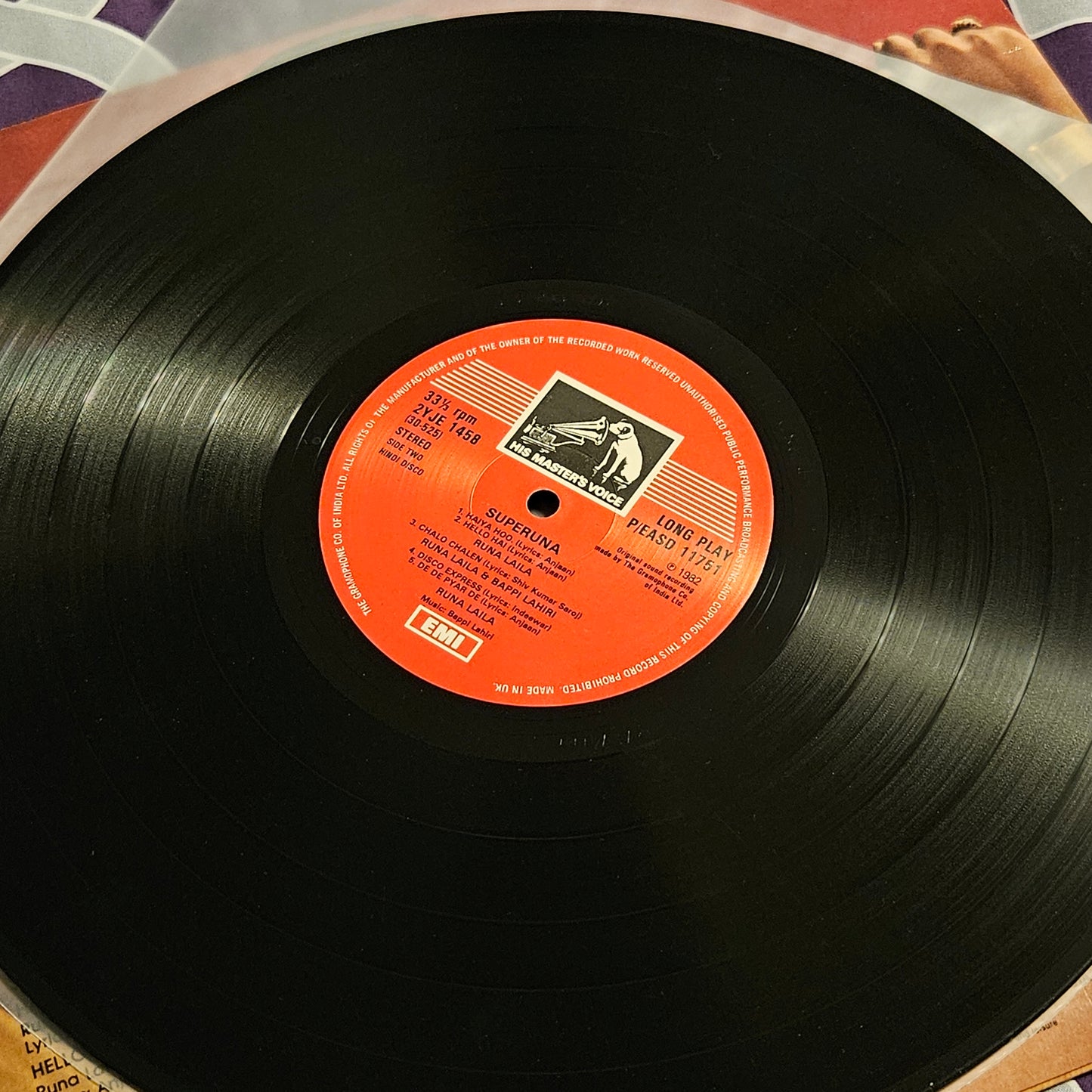 SUPERUNA - Runa Laila Superhit album in Supreme stereo Recorded in London in near mint
