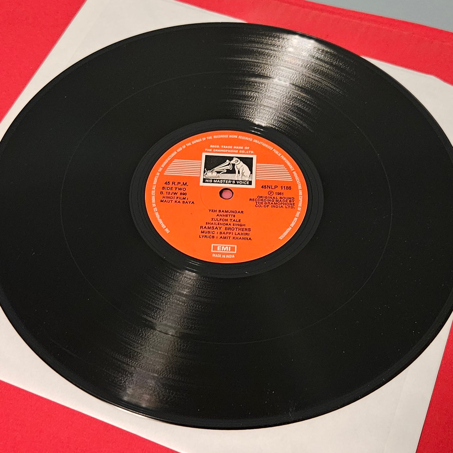 Maut Ka Saya - bappi Lahiri -Psychedelic funk in Excellent Condition - RARE