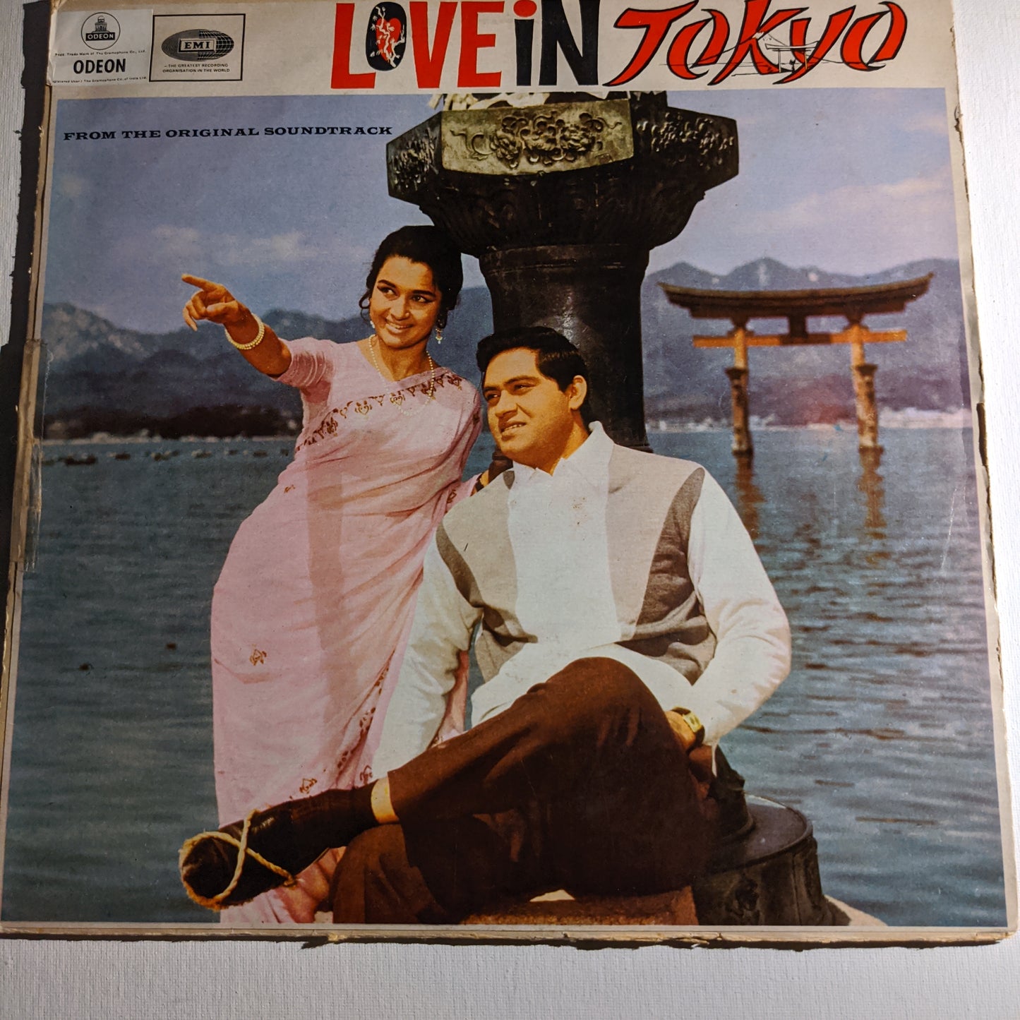 Love in Tokyo - Music by Shankar jaikishan 1st Odeon in VG+ condition