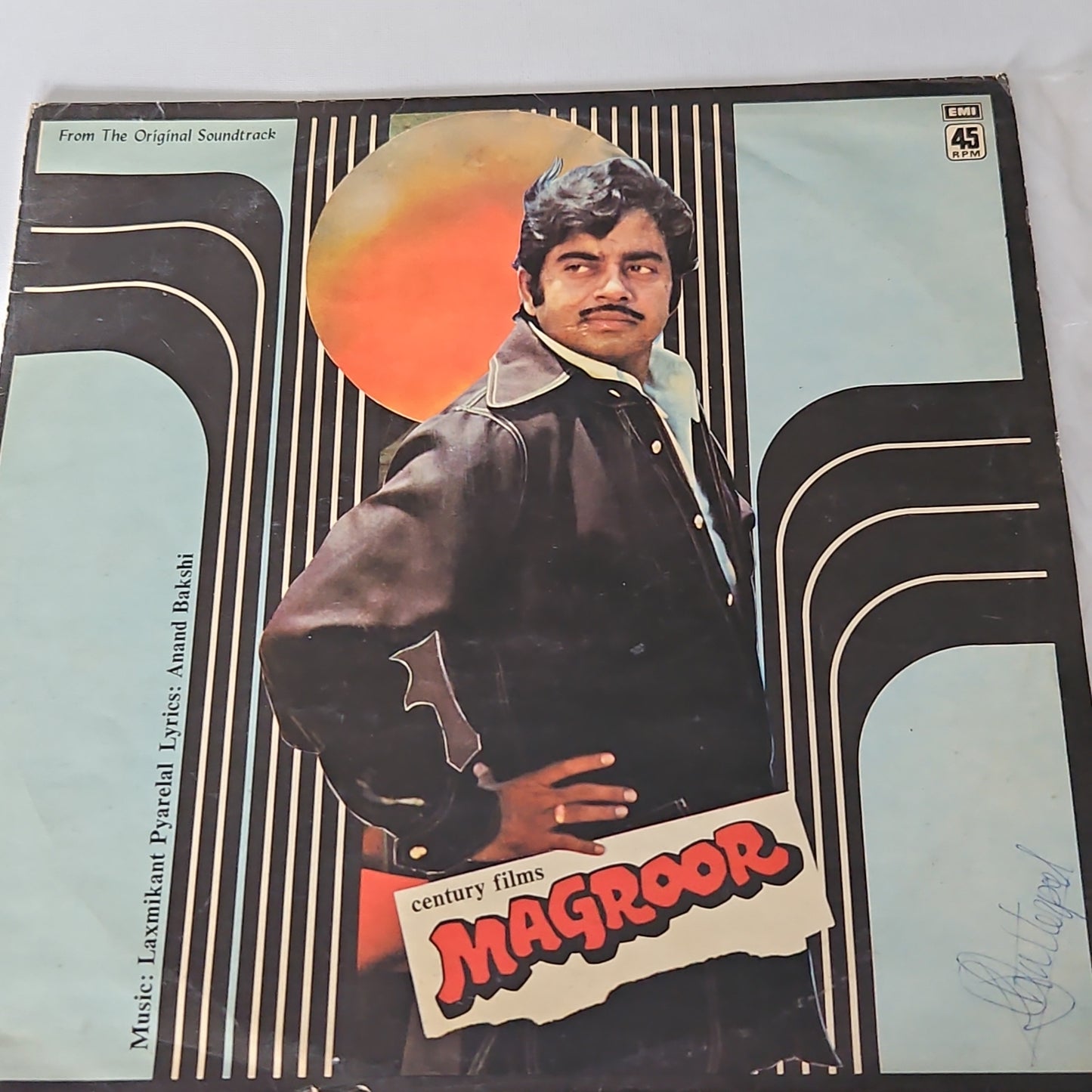 Magroor - 45 rpm LP - Laxmikant pyarelal in excellent condition